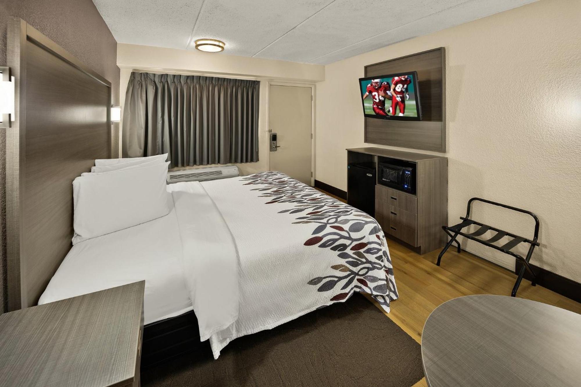 Red Roof - Unc Motel 2*